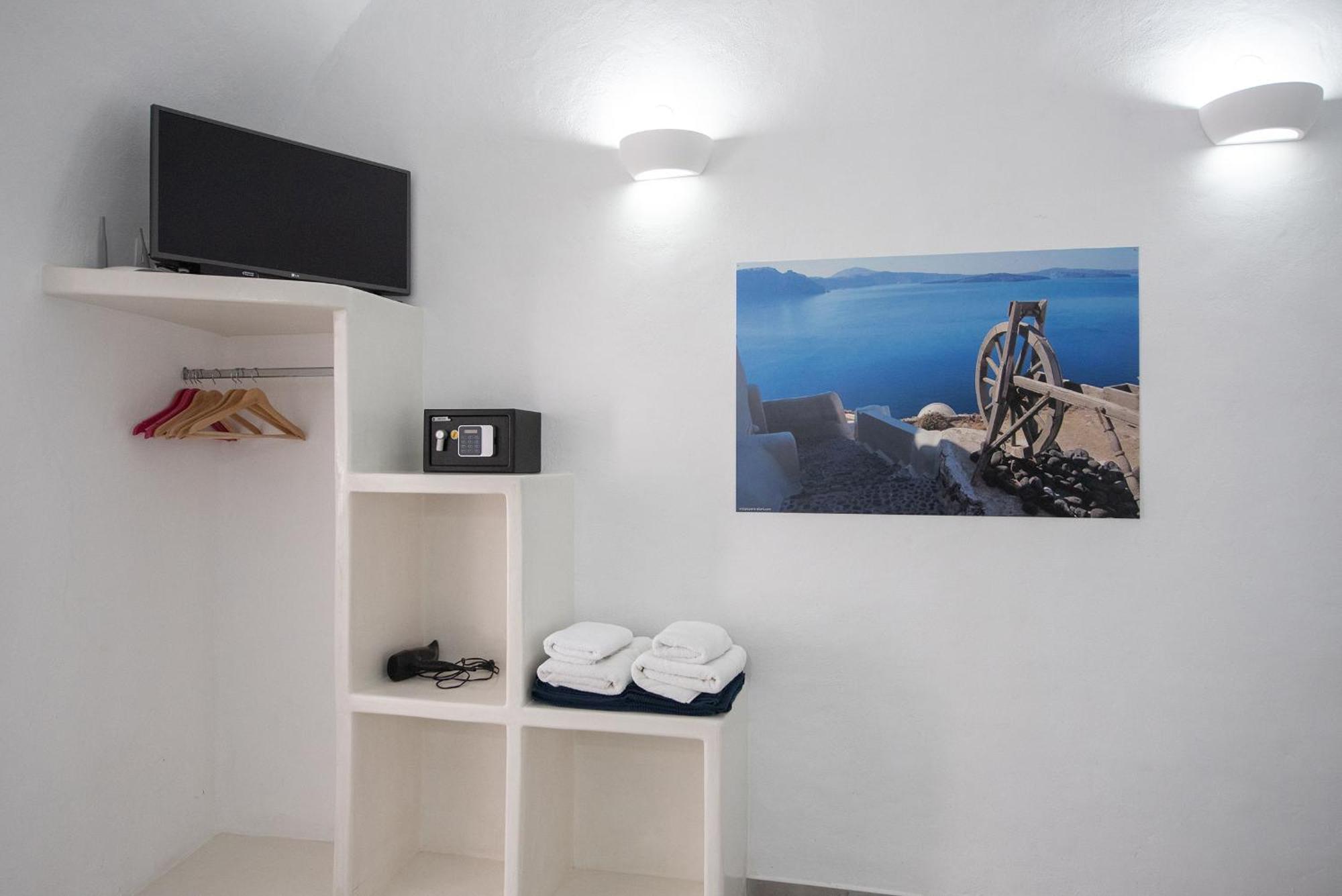 Corrado Caldera Apartments Fira  Bagian luar foto
