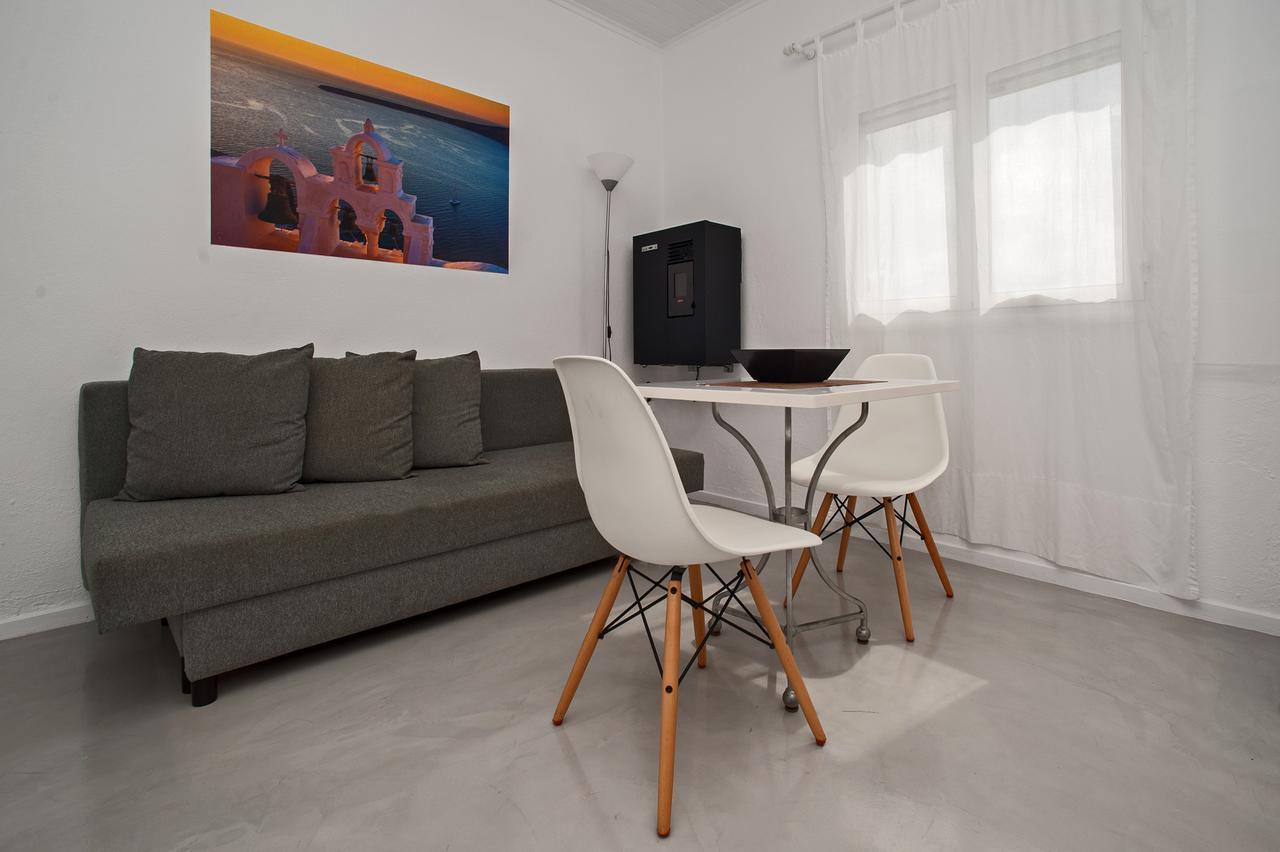 Corrado Caldera Apartments Fira  Bagian luar foto